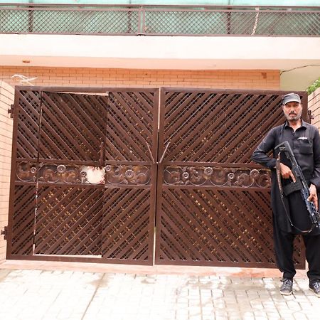 Elite Elegance Inn Isb Islamabad Exterior photo