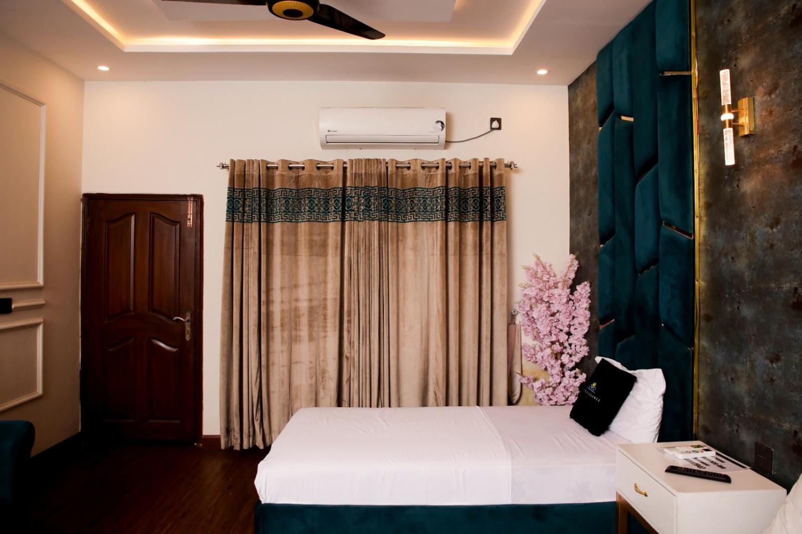 Elite Elegance Inn Isb Islamabad Exterior photo